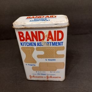 Vintage metal Bandaid Kitchen assortment tin 9 bandages